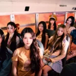 Hearts2Hearts Trending Single